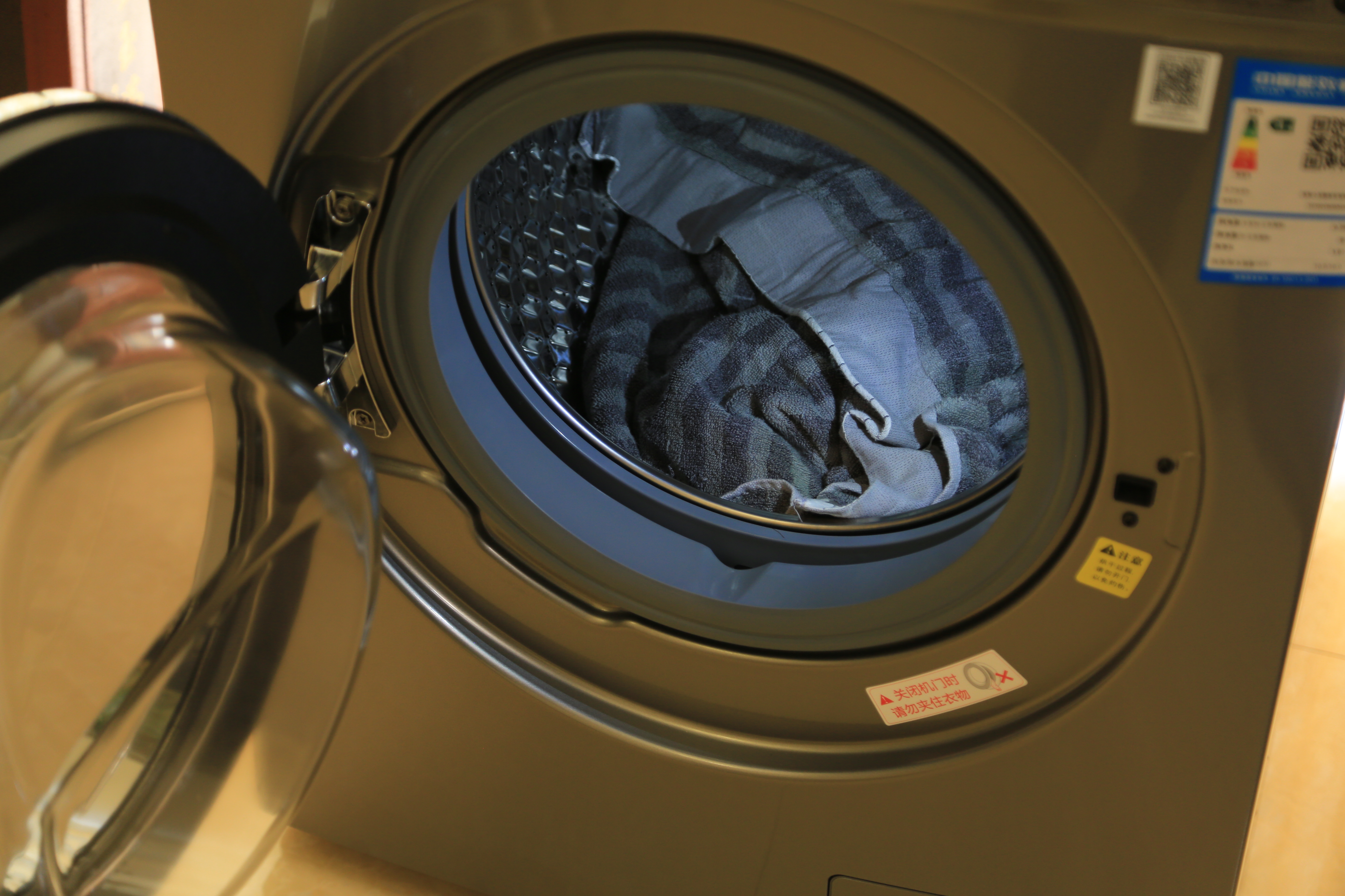 创新冷水洗，小天鹅水魔方滚筒洗衣机到底怎么样？