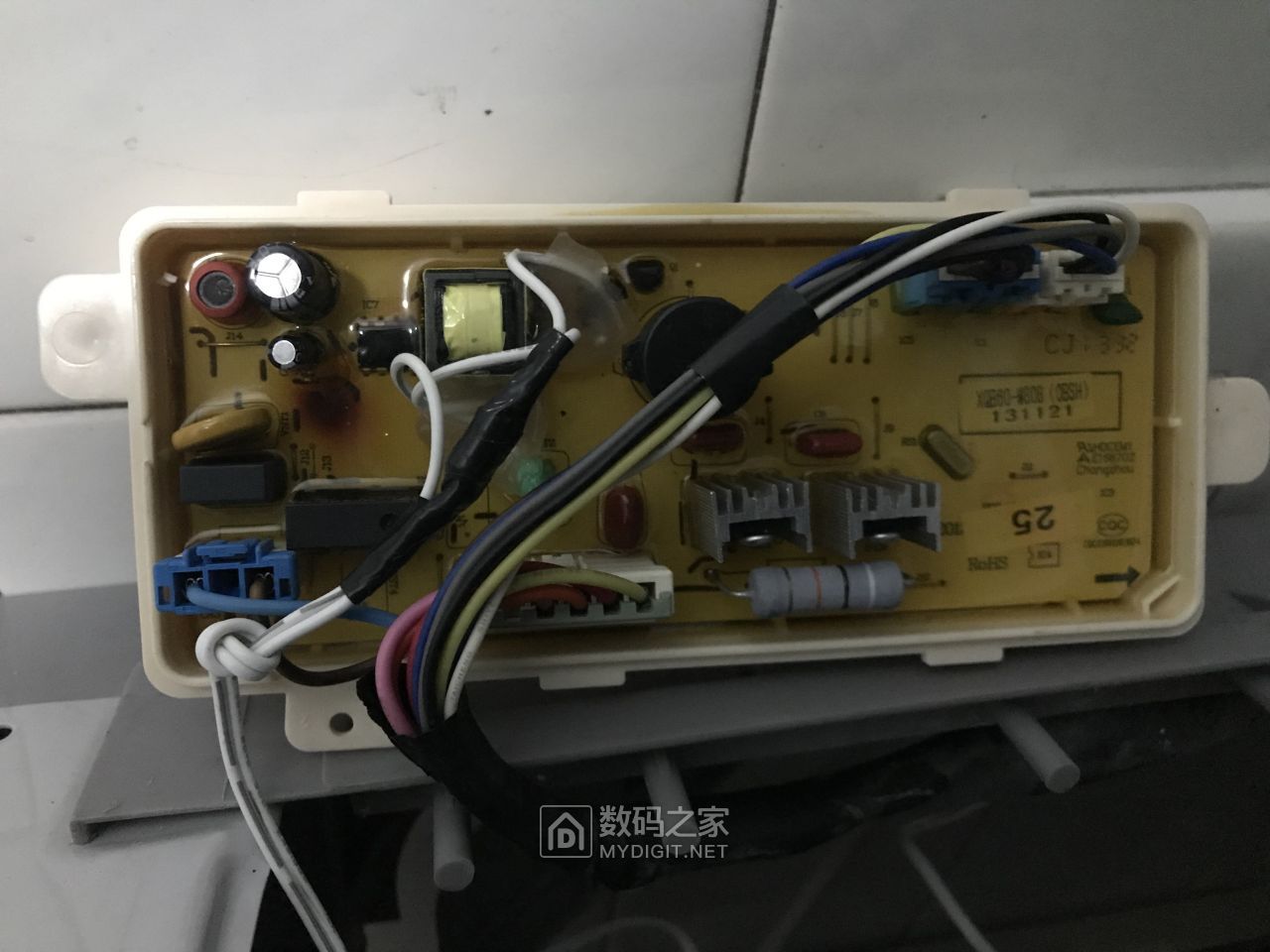 老师傅拆修三洋全自动洗衣机xqb60-m808n故障检测开机指示灯闪烁