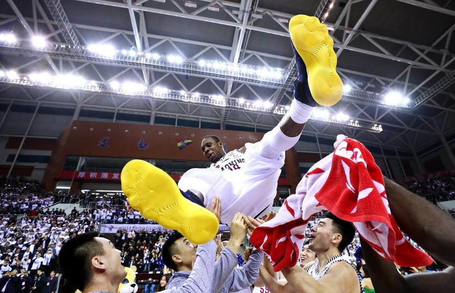 哈德森为什么不在nba(曾经4次重返NBA，CBA联赛也许一直是哈德森的“备胎”)