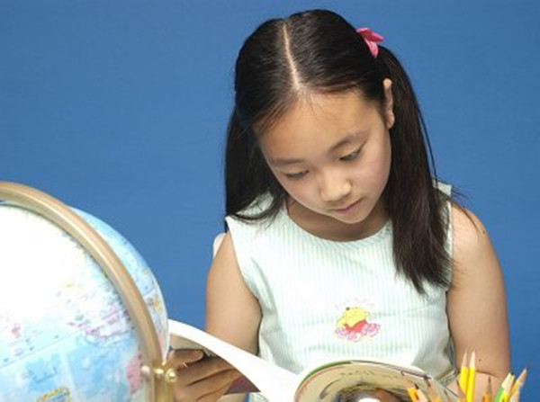 花两万给孩子“开天眼”，学成后蒙眼识字，特殊培训班家长相信吗