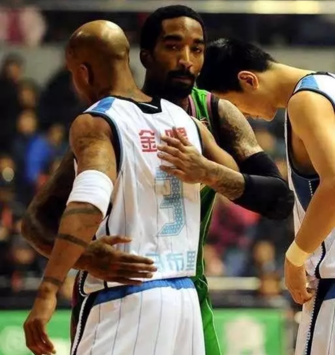 最强nba 为什么没有尼克杨(尼克杨签约浙江广厦，历史最强得分外援？球迷：这三人比他更强)