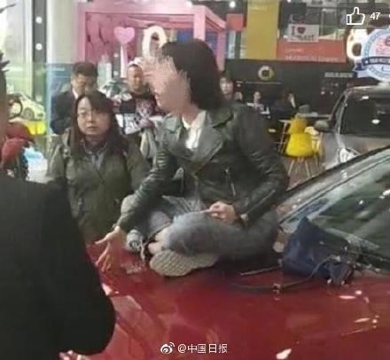 2死5伤！温州市区发生持刀行凶案，民警开枪将嫌疑人制服【三分钟法治新闻全知道】