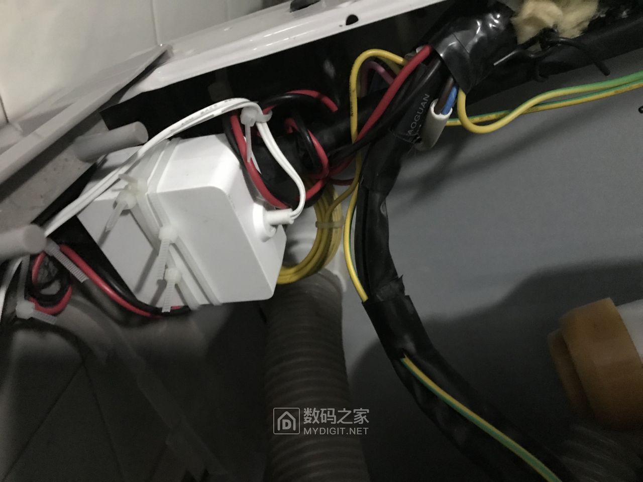 老师傅拆修三洋全自动洗衣机xqb60-m808n故障检测开机指示灯闪烁