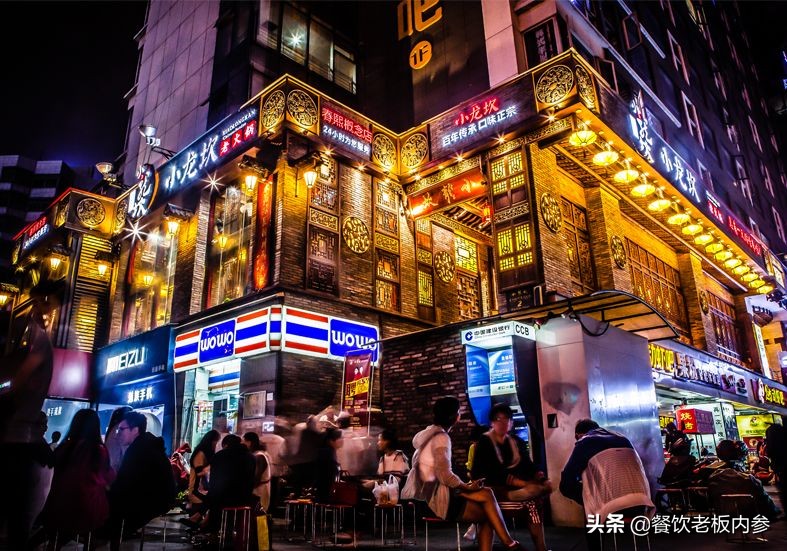 复盘小龙坎：门店存活率100%，今年要突破1000家店