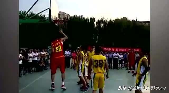 nba博班为什么是怪兽(站着扣篮的7大“怪物”：博班在NBA鹤立鸡群，防守得拿梯子才行)