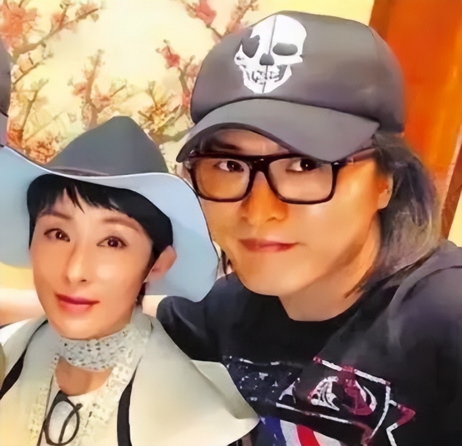 她们曾经靓绝华语圈，如今人均50岁，岁月真的不败美人吗？