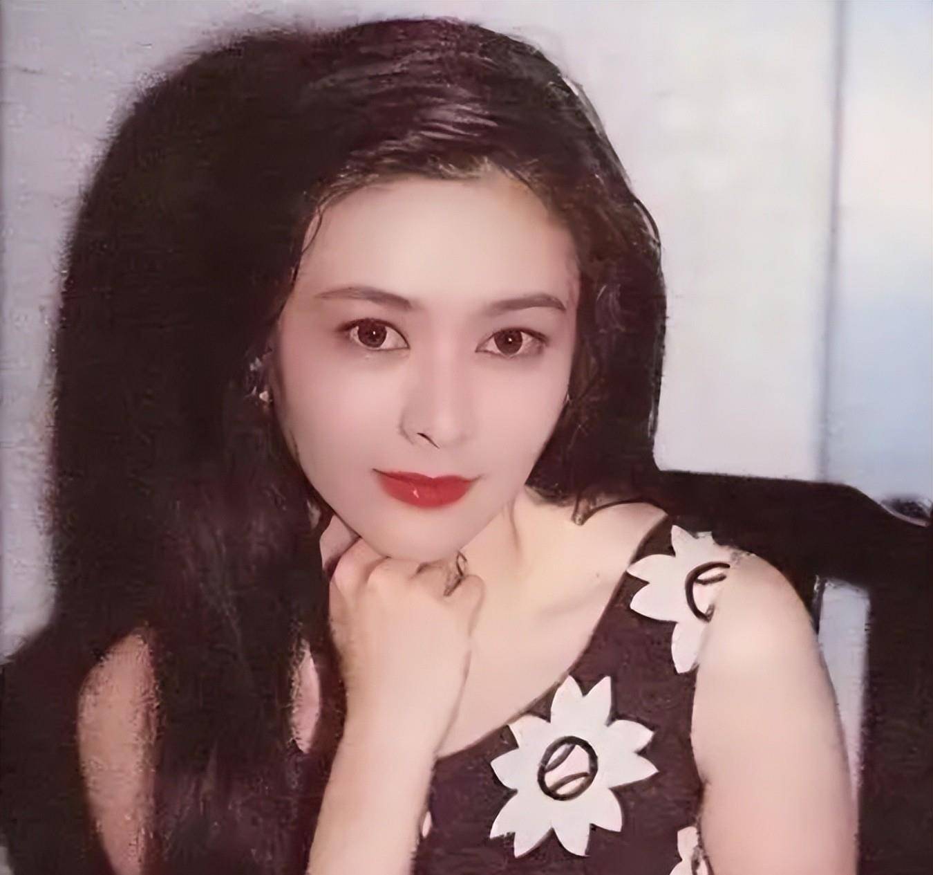 她们曾经靓绝华语圈，如今人均50岁，岁月真的不败美人吗？