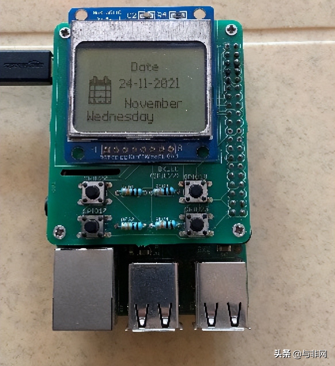 基于 Nokia 5110 的 Raspberry Pi Hat 今日头条 2614