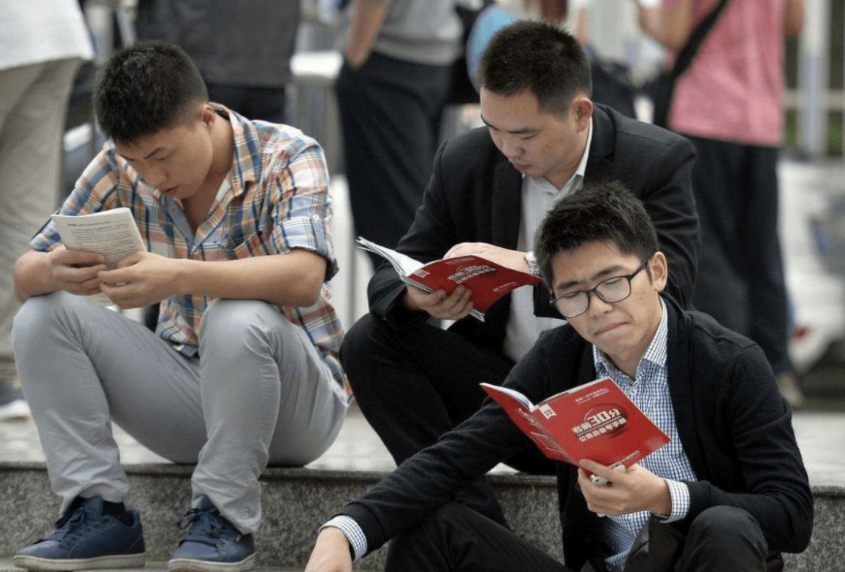 双减后，校外培训人员该如何转型？相关部门给的方向或能再创辉煌