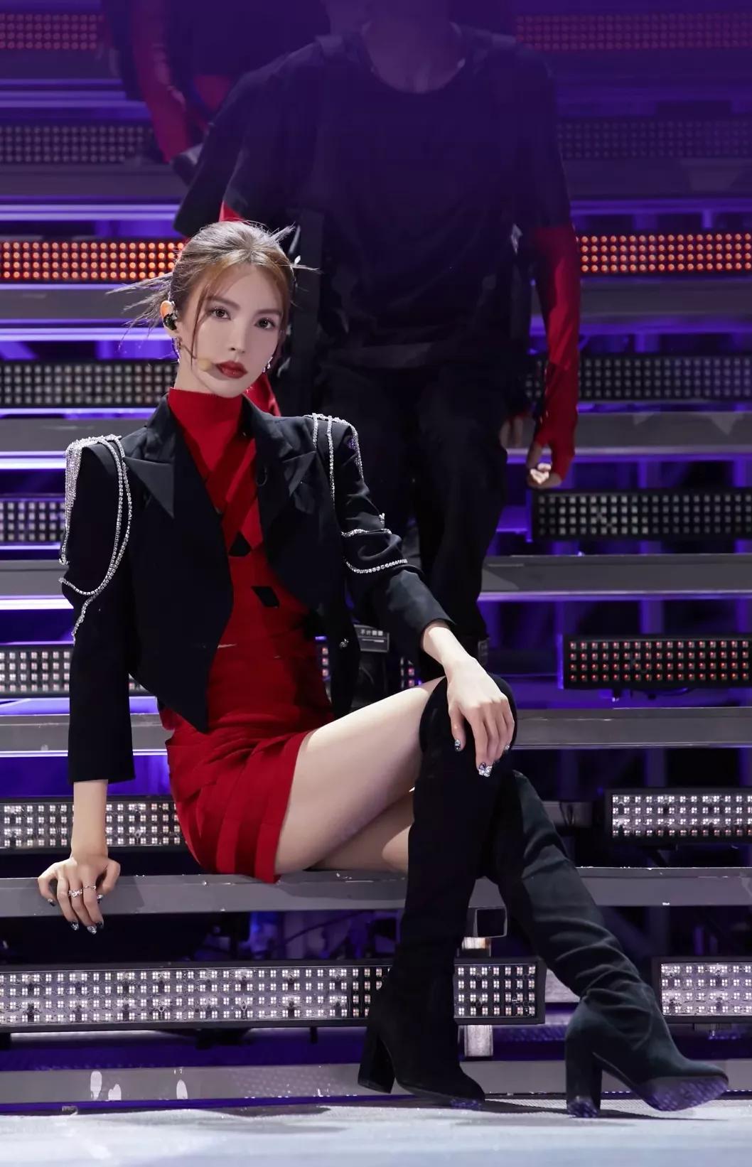 金晨在《乘风破浪》的惊艳