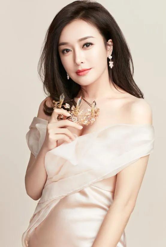 秦岚，是越来越美了