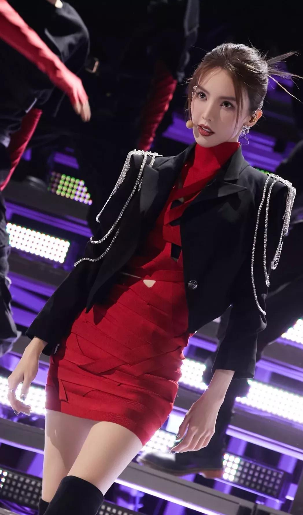 金晨在《乘风破浪》的惊艳