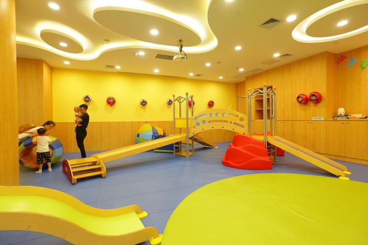 辽宁培训机构突然“倒闭”，上千名家长无处诉苦，涉及金额数百万