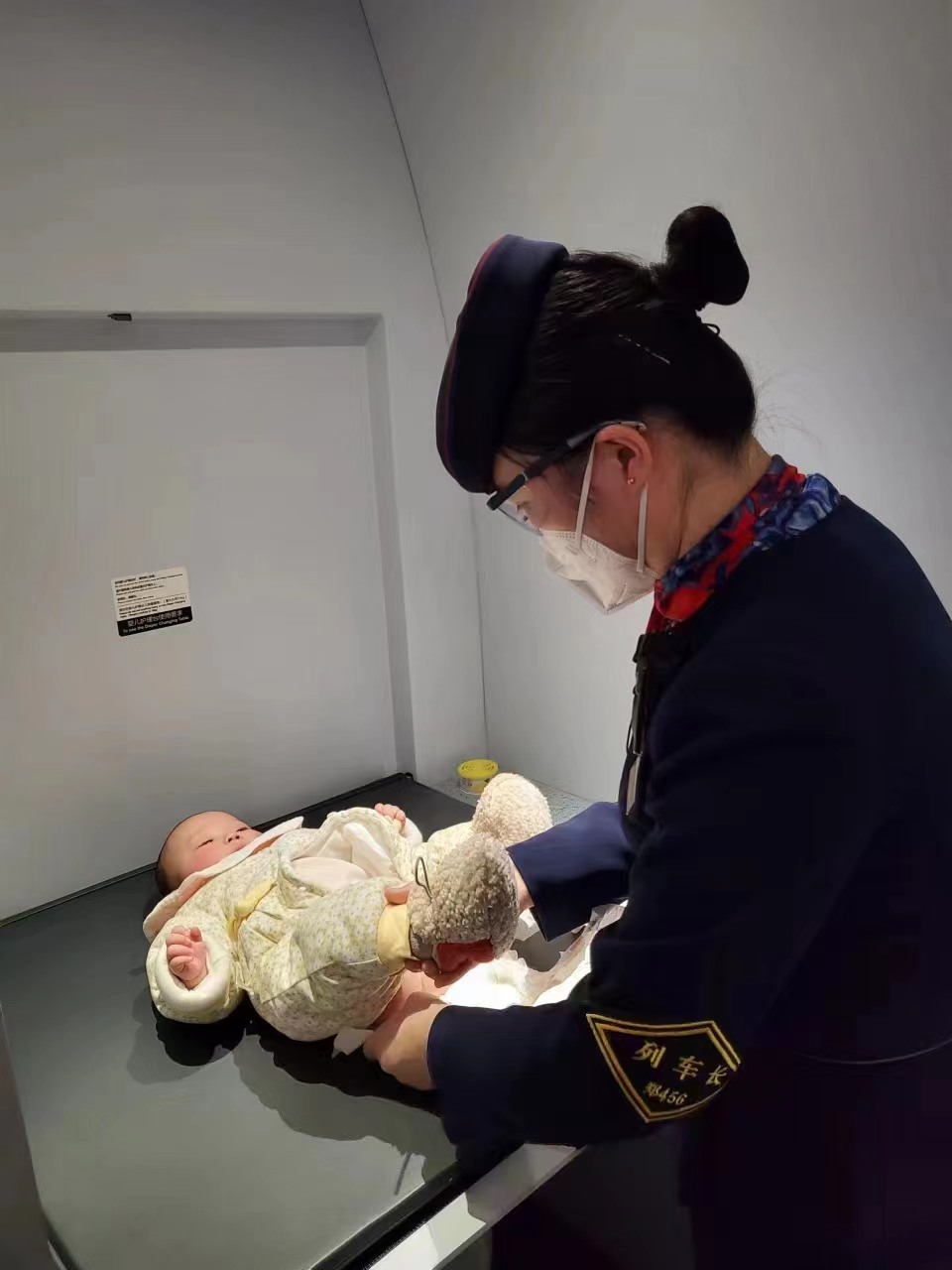 共产党员刘静静：旅客的需要就是我的“工作”
