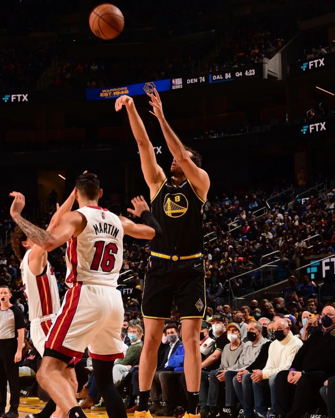 为什么都退出nba了(再见了，勇士！球队刚夺冠，别利察直接退出NBA)