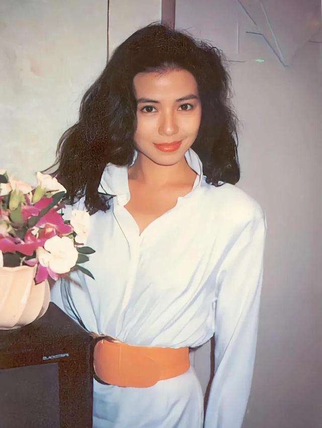 她们曾经靓绝华语圈，如今人均50岁，岁月真的不败美人吗？