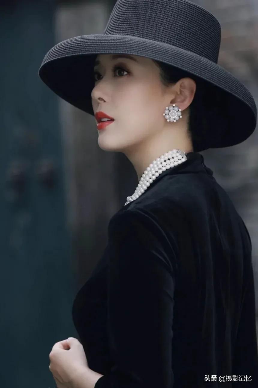 颜丹晨：绝美的气质